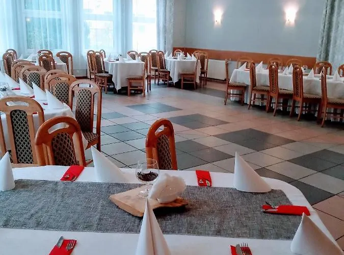 Centrum Rekreacji I Konferencji Geovita Plotki *