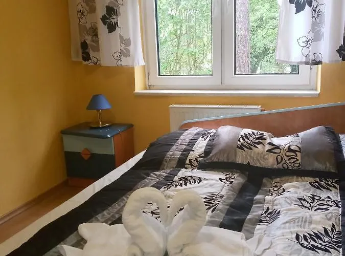 홀리데이파크 Centrum Rekreacji I Konferencji Geovita Plotki 피와